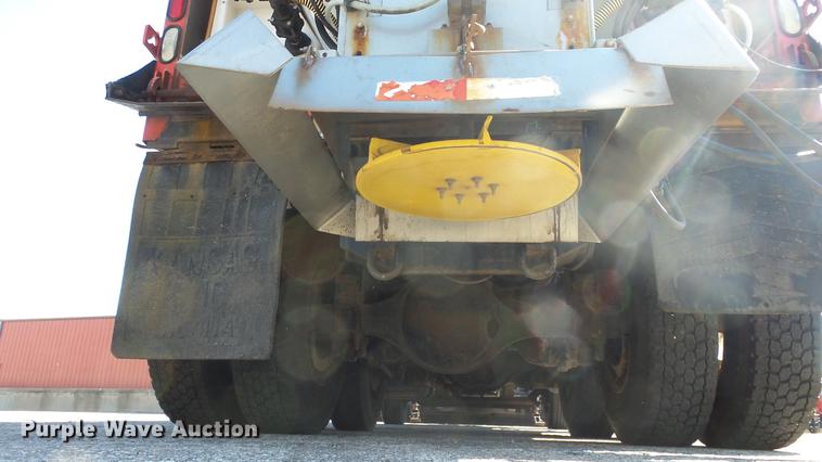 image for item DE7255 2001 Sterling LT7501 dump truck