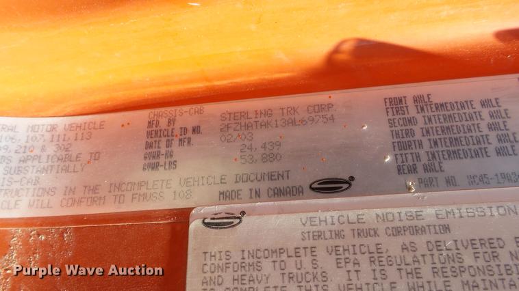 image for item DE7256 2003 Sterling LT7501 dump truck