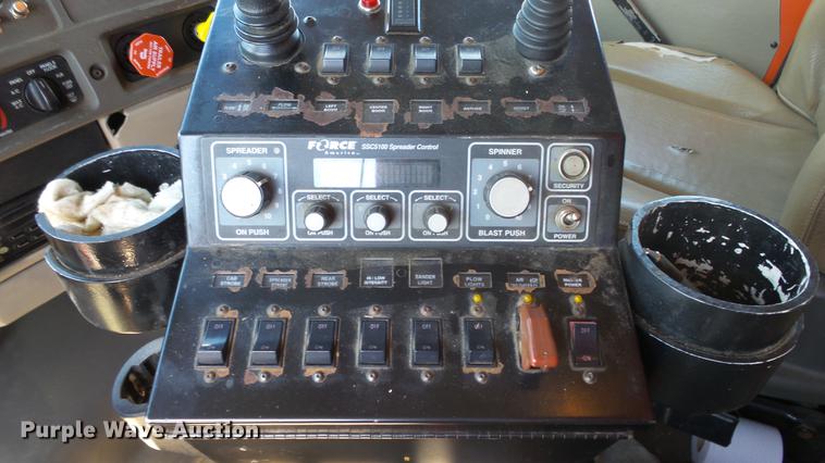 image for item DE7256 2003 Sterling LT7501 dump truck