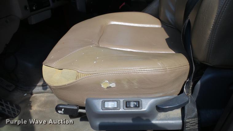 image for item DE7256 2003 Sterling LT7501 dump truck