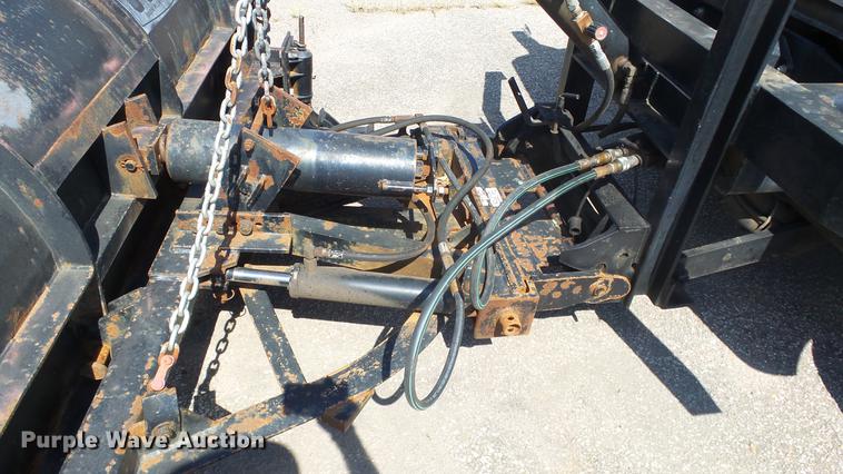 image for item DE7256 2003 Sterling LT7501 dump truck