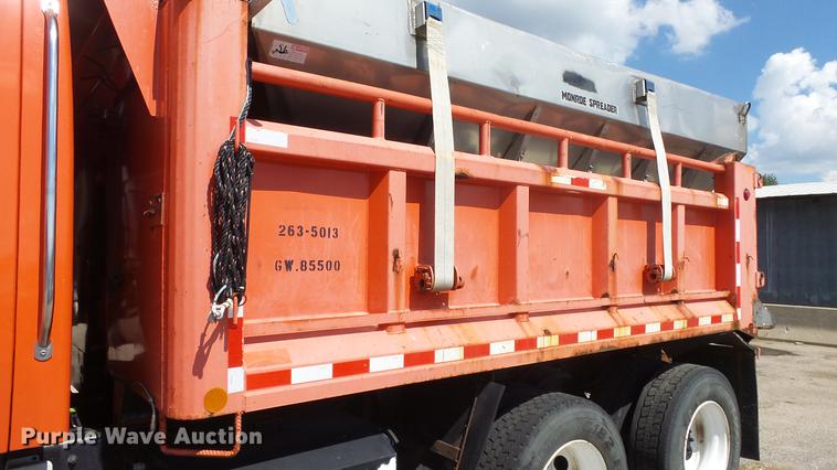 image for item DE7256 2003 Sterling LT7501 dump truck