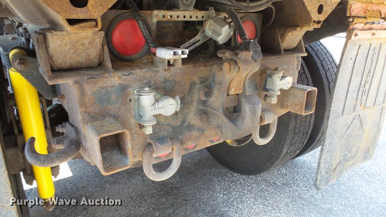 image for item DE7256 2003 Sterling LT7501 dump truck