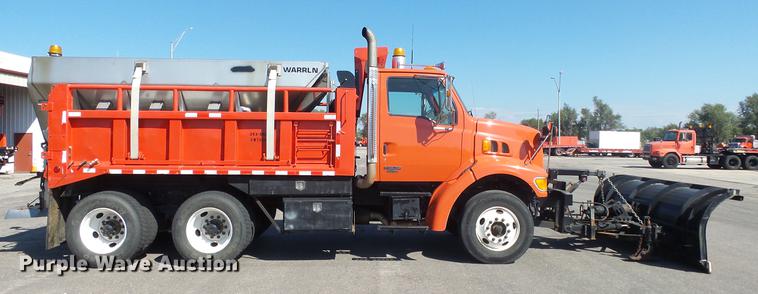 image for item DE7257 2001 Sterling LT7501 dump truck