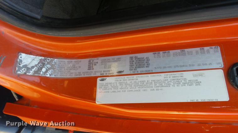 image for item DE7257 2001 Sterling LT7501 dump truck