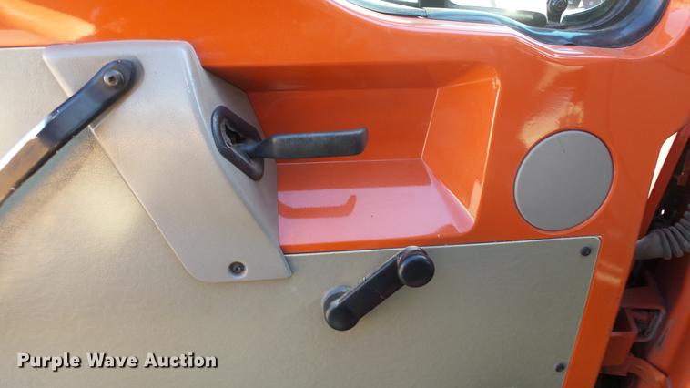 image for item DE7257 2001 Sterling LT7501 dump truck