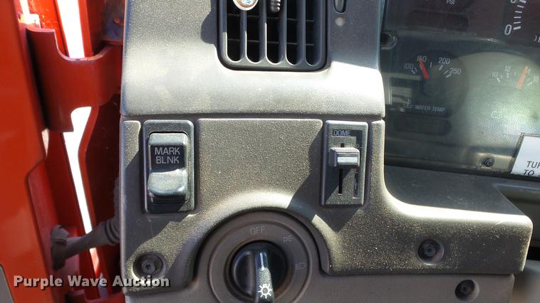 image for item DE7257 2001 Sterling LT7501 dump truck