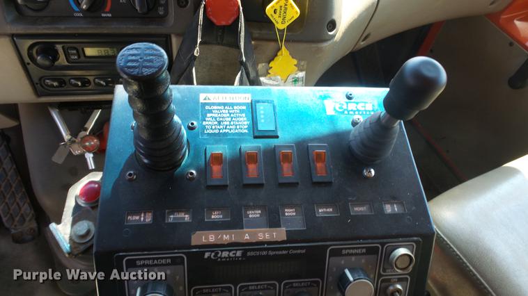 image for item DE7257 2001 Sterling LT7501 dump truck