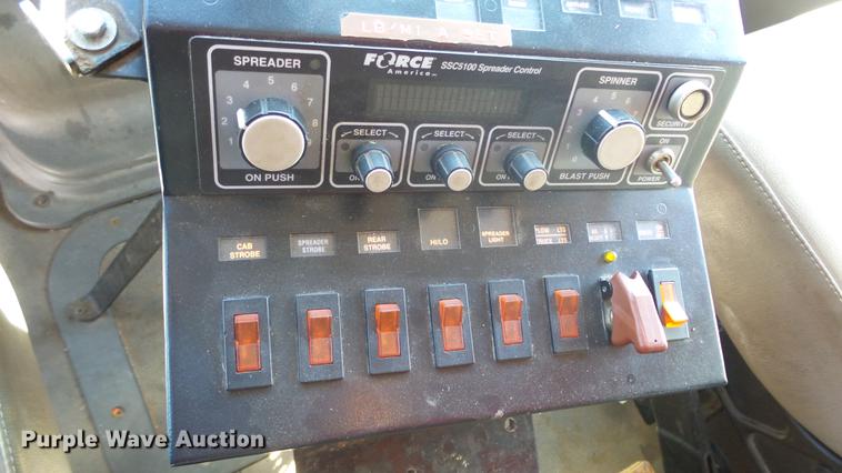 image for item DE7257 2001 Sterling LT7501 dump truck