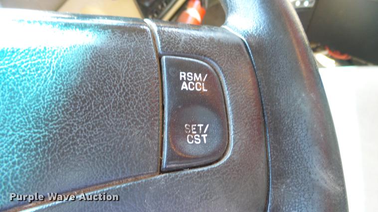 image for item DE7257 2001 Sterling LT7501 dump truck