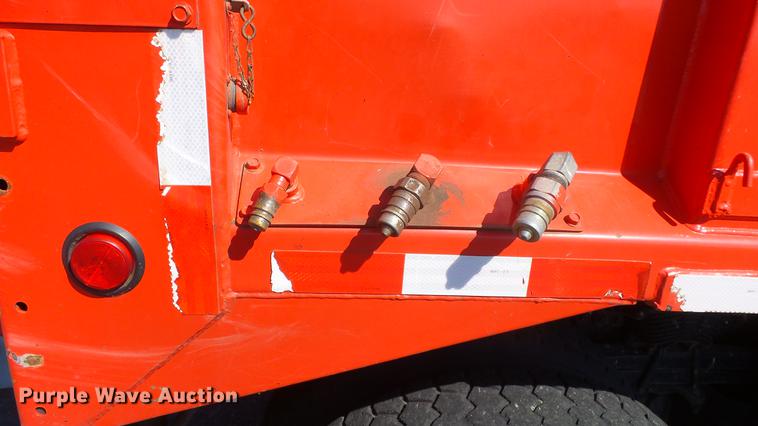 image for item DE7257 2001 Sterling LT7501 dump truck