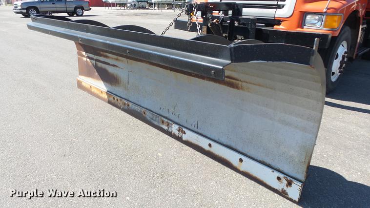 image for item DE7257 2001 Sterling LT7501 dump truck