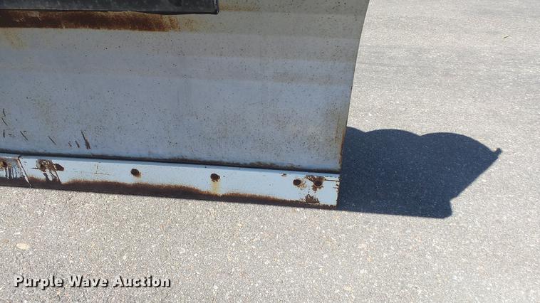 image for item DE7257 2001 Sterling LT7501 dump truck