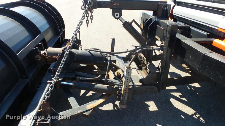 image for item DE7257 2001 Sterling LT7501 dump truck