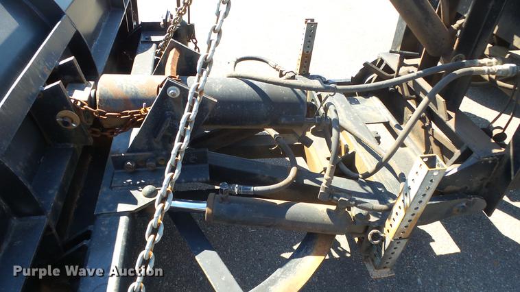 image for item DE7257 2001 Sterling LT7501 dump truck