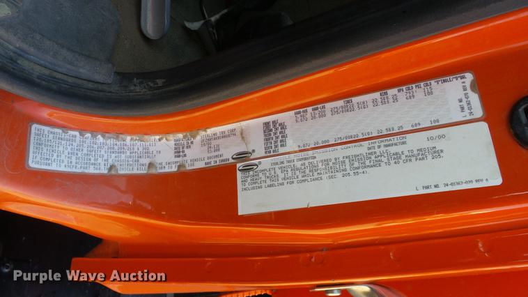 image for item DE7258 2001 Sterling LT7501 dump truck