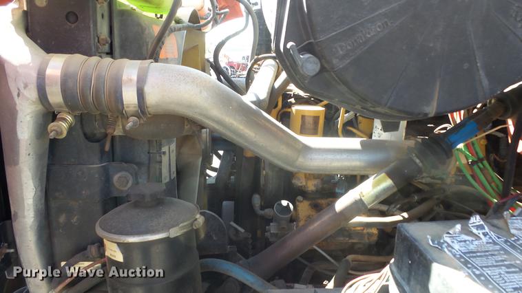 image for item DE7258 2001 Sterling LT7501 dump truck