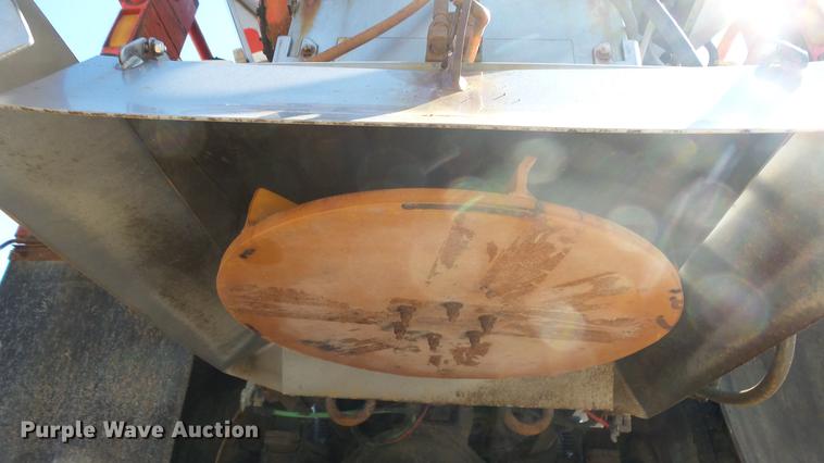 image for item DE7258 2001 Sterling LT7501 dump truck