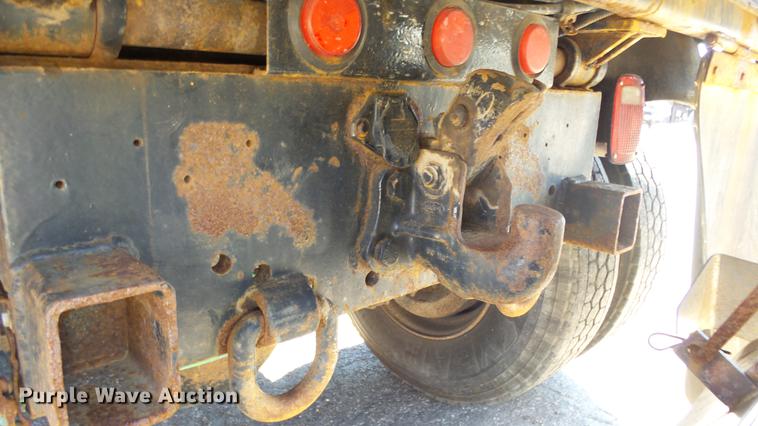 image for item DE7258 2001 Sterling LT7501 dump truck