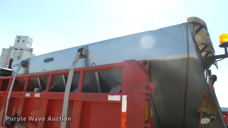 image for item DE7258 2001 Sterling LT7501 dump truck