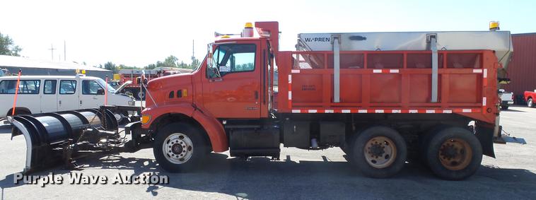 image for item DE7259 2001 Sterling LT7501 dump truck