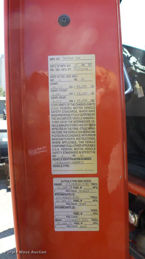 image for item DE7259 2001 Sterling LT7501 dump truck