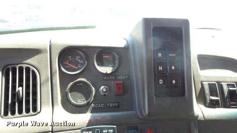 image for item DE7259 2001 Sterling LT7501 dump truck