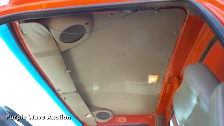 image for item DE7259 2001 Sterling LT7501 dump truck