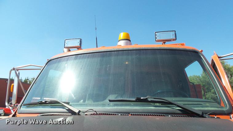 image for item DE7259 2001 Sterling LT7501 dump truck