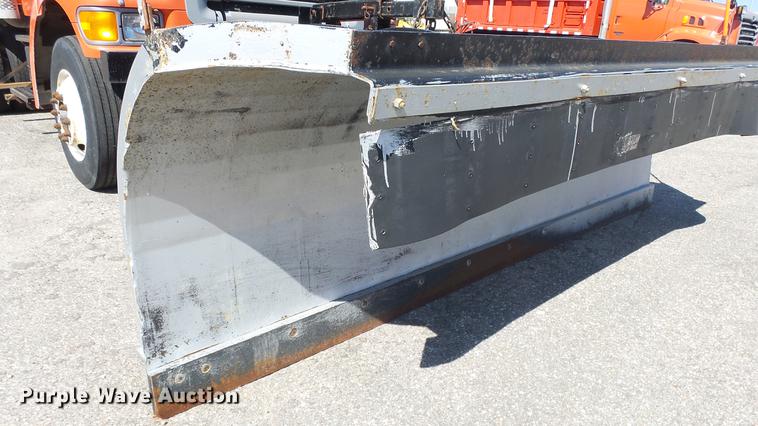 image for item DE7259 2001 Sterling LT7501 dump truck