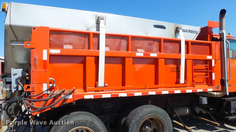 image for item DE7259 2001 Sterling LT7501 dump truck