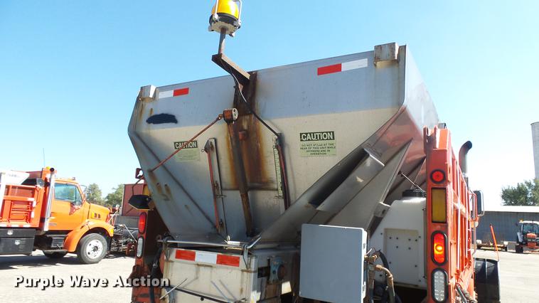 image for item DE7259 2001 Sterling LT7501 dump truck