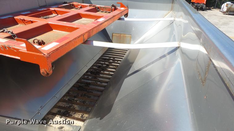 image for item DE7259 2001 Sterling LT7501 dump truck