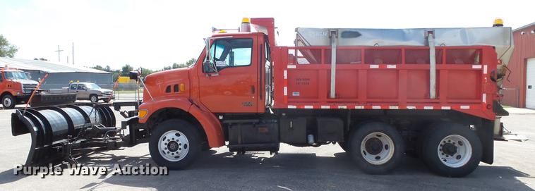image for item DE7260 2001 Sterling LT7501 dump truck