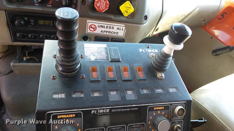 image for item DE7260 2001 Sterling LT7501 dump truck