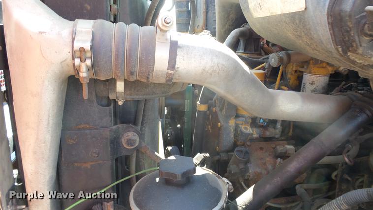 image for item DE7260 2001 Sterling LT7501 dump truck