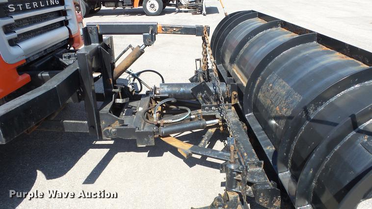 image for item DE7260 2001 Sterling LT7501 dump truck