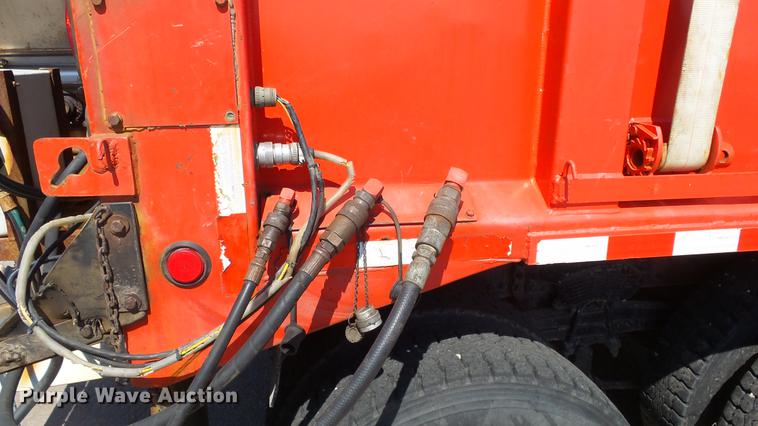 image for item DE7260 2001 Sterling LT7501 dump truck