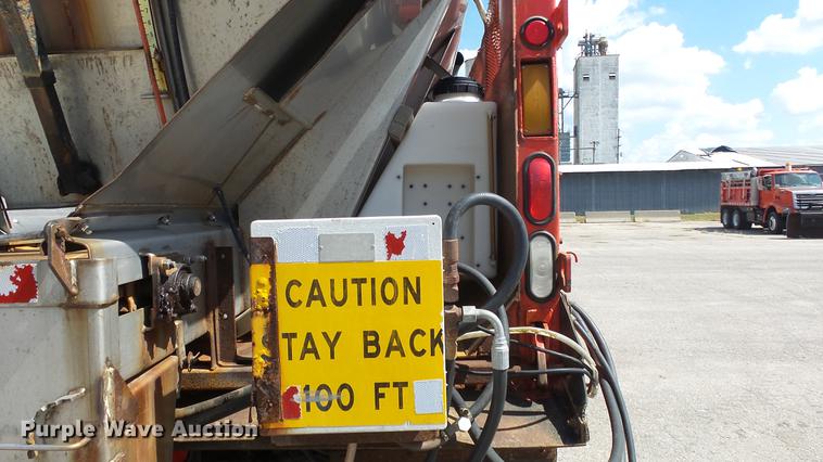image for item DE7260 2001 Sterling LT7501 dump truck