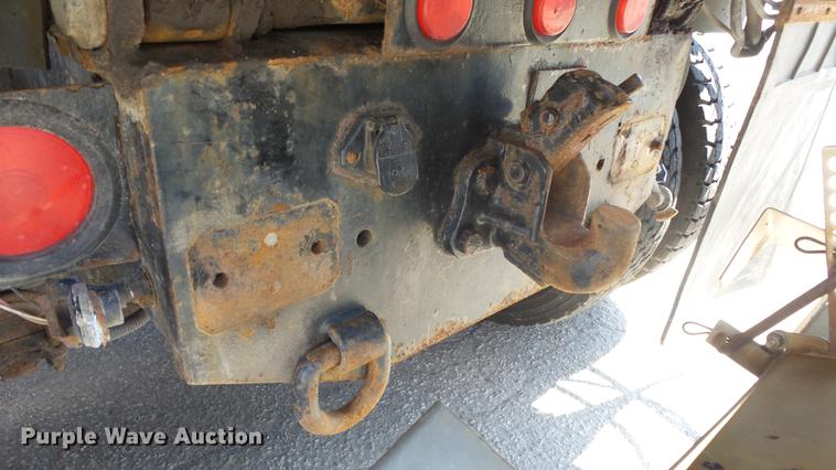 image for item DE7260 2001 Sterling LT7501 dump truck