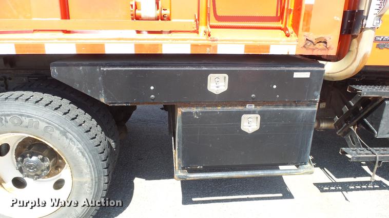 image for item DE7260 2001 Sterling LT7501 dump truck