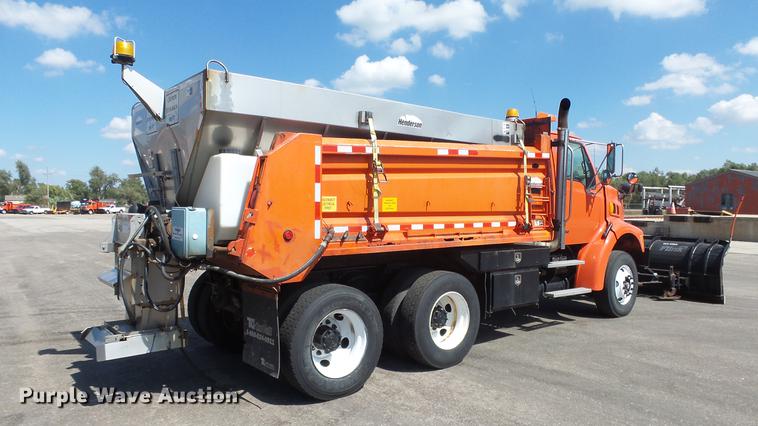 image for item DE7261 2005 Sterling LT7501 dump truck