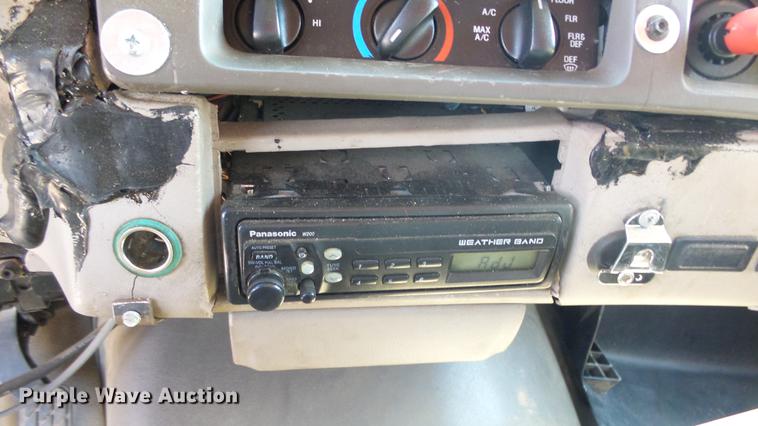 image for item DE7261 2005 Sterling LT7501 dump truck