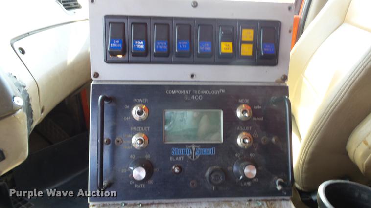 image for item DE7261 2005 Sterling LT7501 dump truck