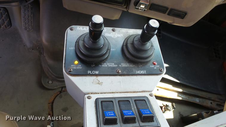 image for item DE7261 2005 Sterling LT7501 dump truck