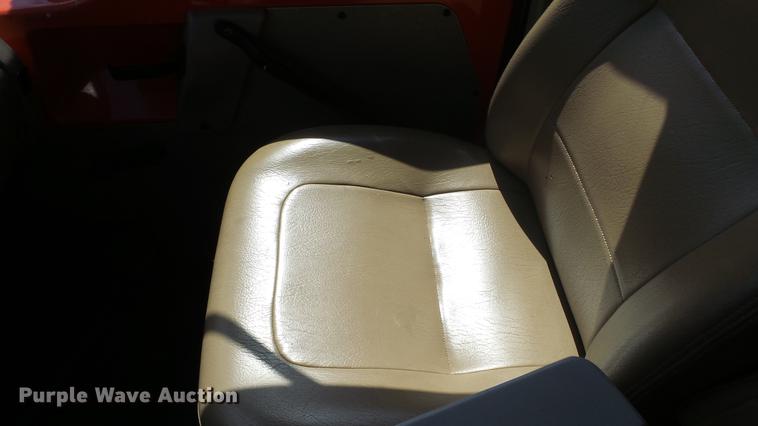 image for item DE7261 2005 Sterling LT7501 dump truck