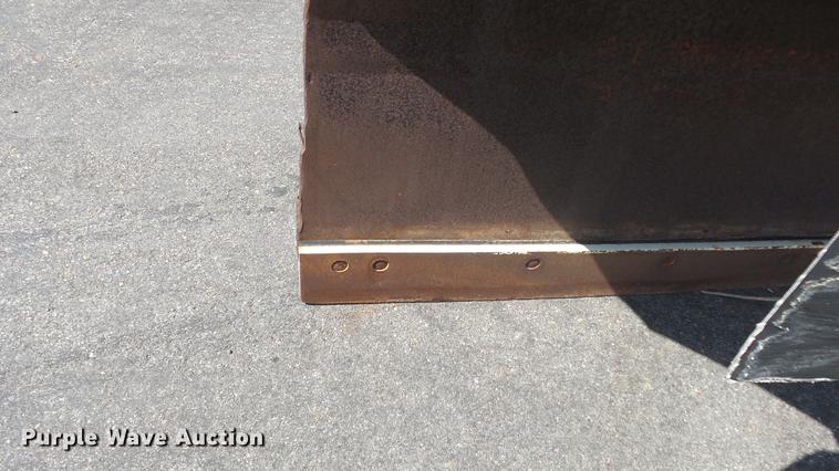 image for item DE7261 2005 Sterling LT7501 dump truck