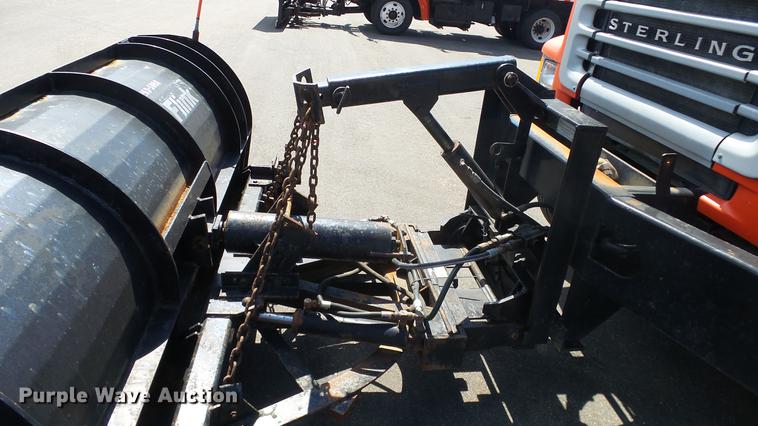 image for item DE7261 2005 Sterling LT7501 dump truck