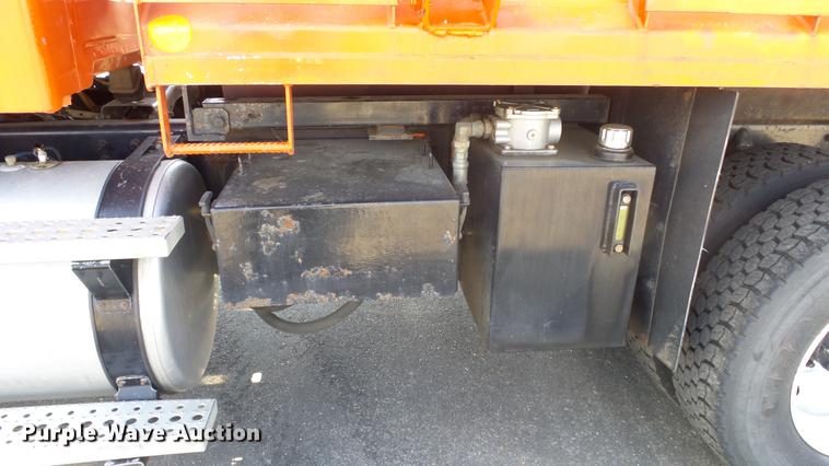 image for item DE7261 2005 Sterling LT7501 dump truck