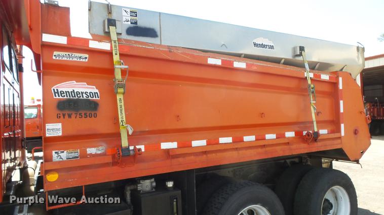 image for item DE7261 2005 Sterling LT7501 dump truck